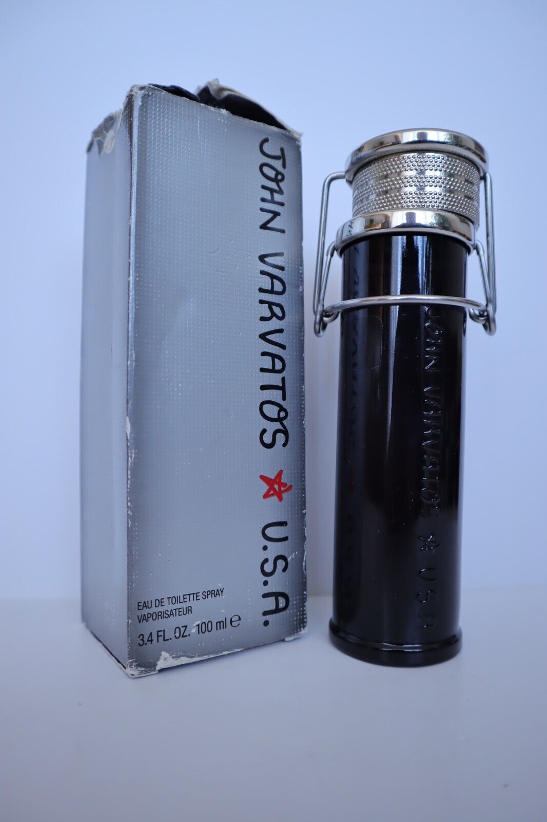 Star U.S.A. John Varvatos 100 ml Eau de Toilette spray damaged box !